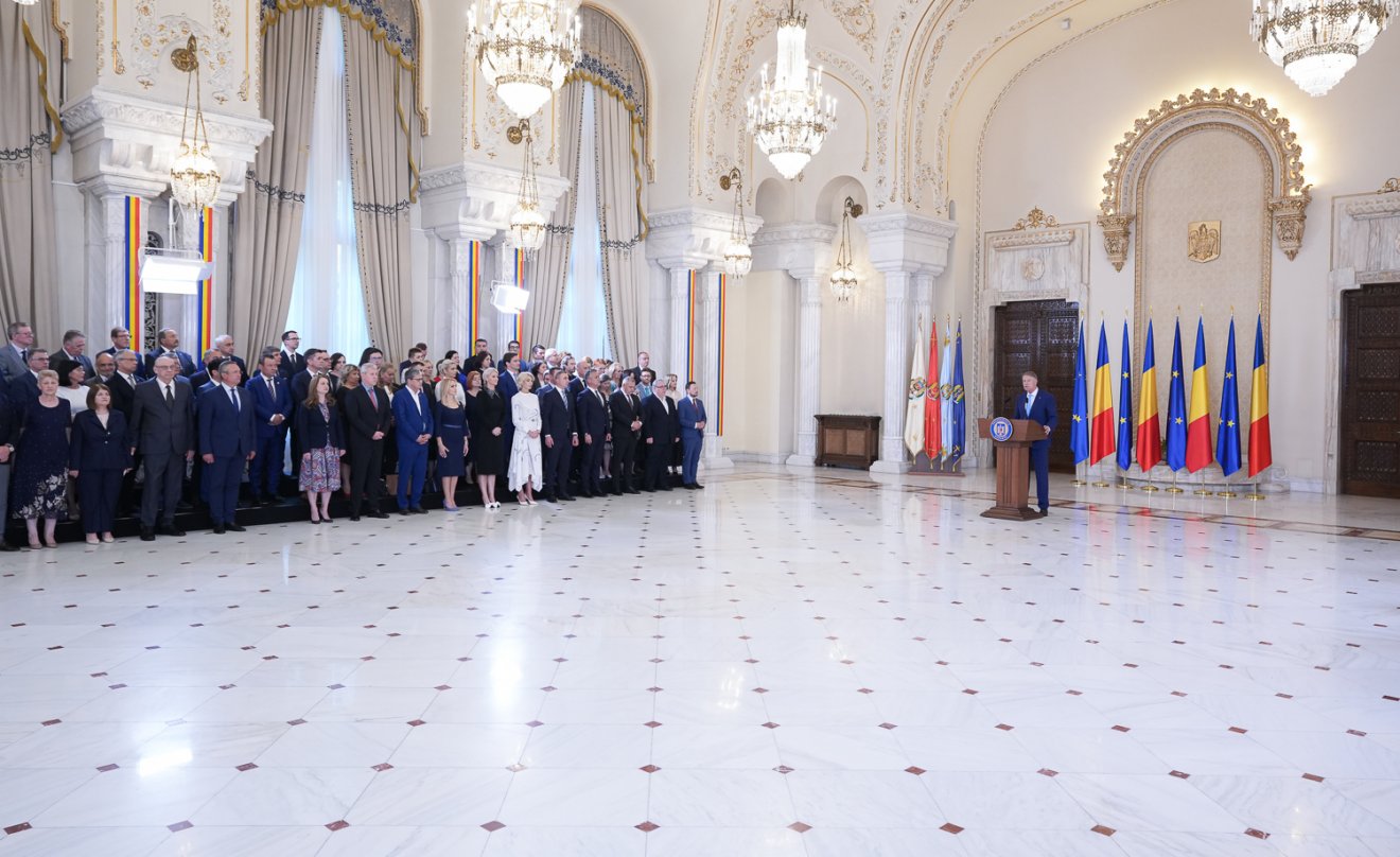 &bullet;  Fotó: Presidency