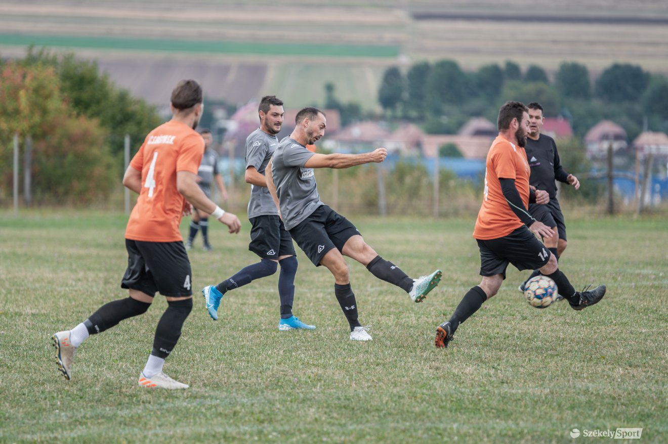 •  Fotó: Pinti Attila