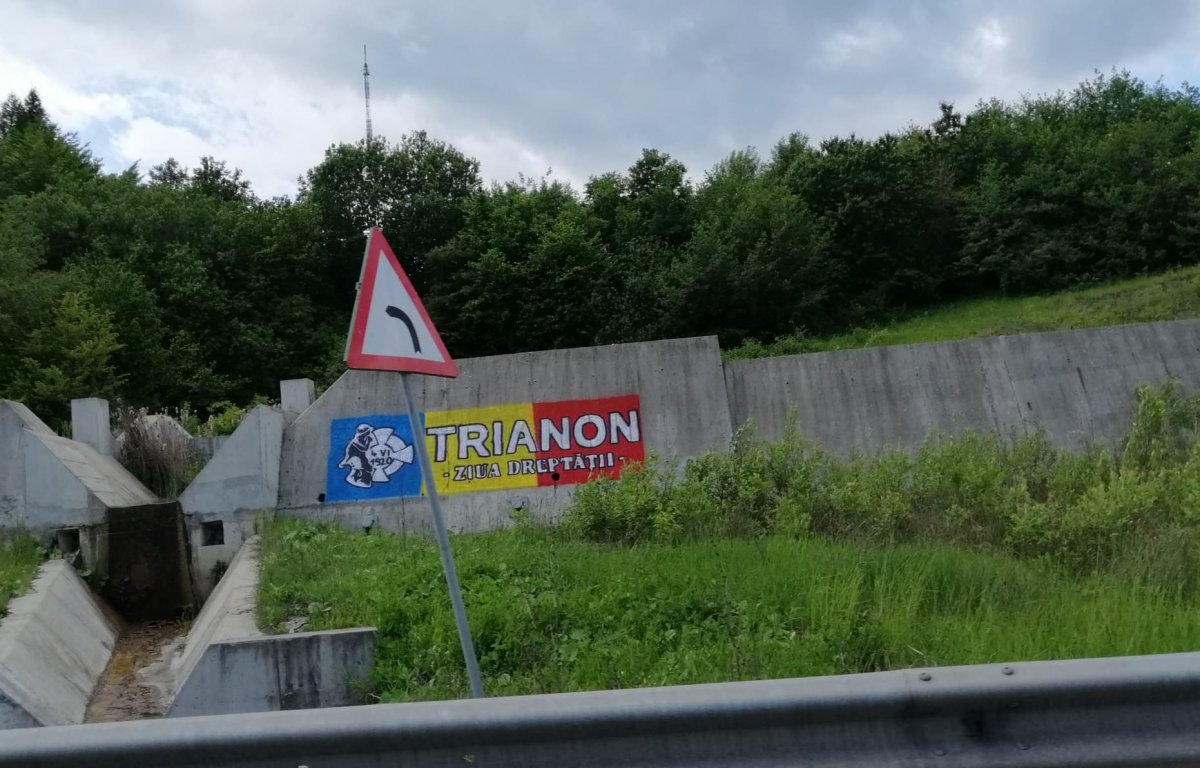 Volt, nincs. A feljelentés tárgyát képező graffiti 