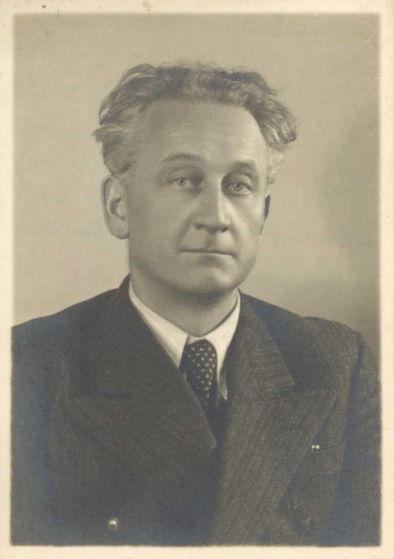 Első Nobel-díjas tudósunk, Szent-Györgyi Albert portréja az 1930-as évekből