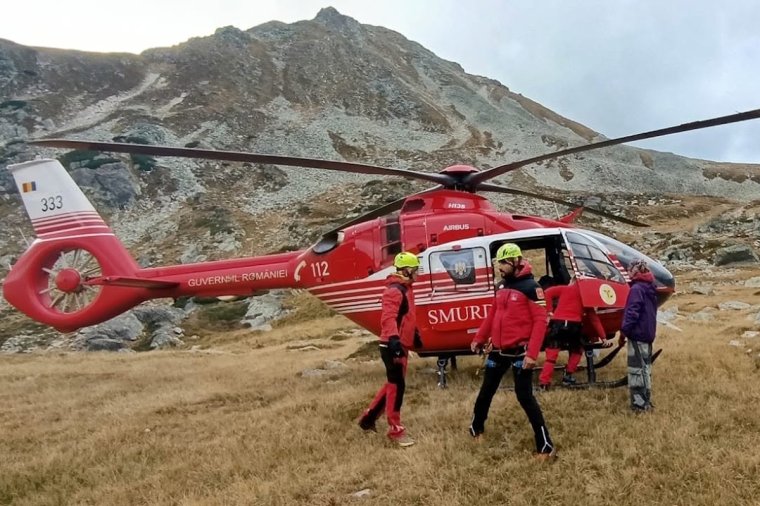 Helikopterrel hozták le a hegyről a súlyosan megsérült német turistát