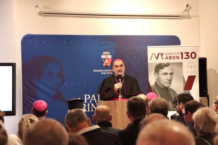 Román egyházi vezetők részvételével emlékeztek Márton Áronra Gyulafehérváron