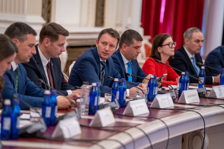 Siegfried Mureșan szerint a válság lezárására a kormánya beiktatása a megoldás