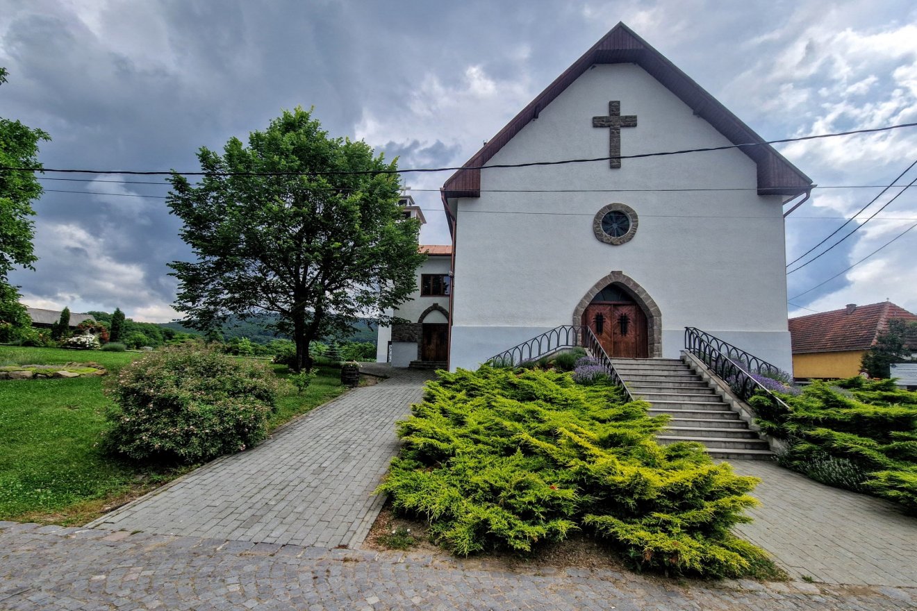Az esztelneki ferences templomnak Szent György vértanú a védőszentje