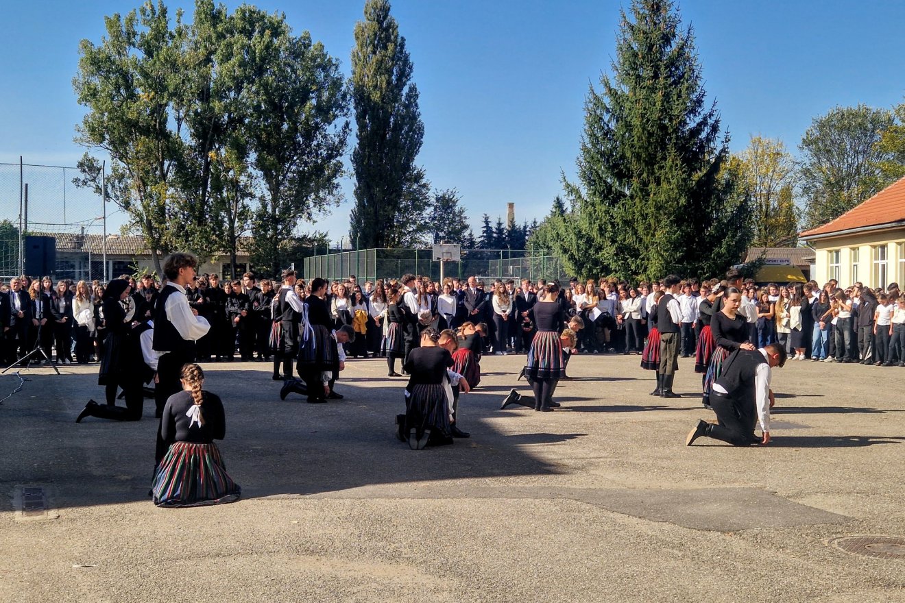 &bullet;  Fotó: Kocsis Károly