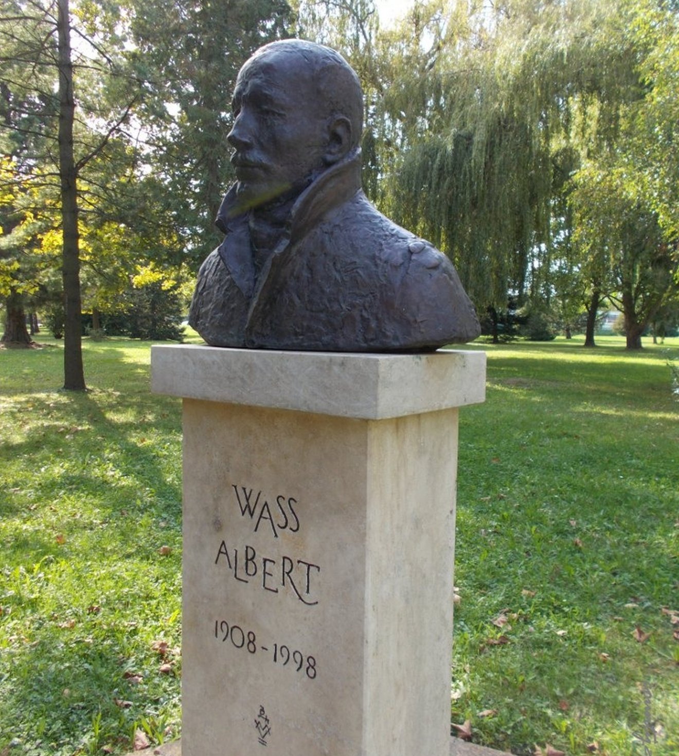 ...Nagyatádon