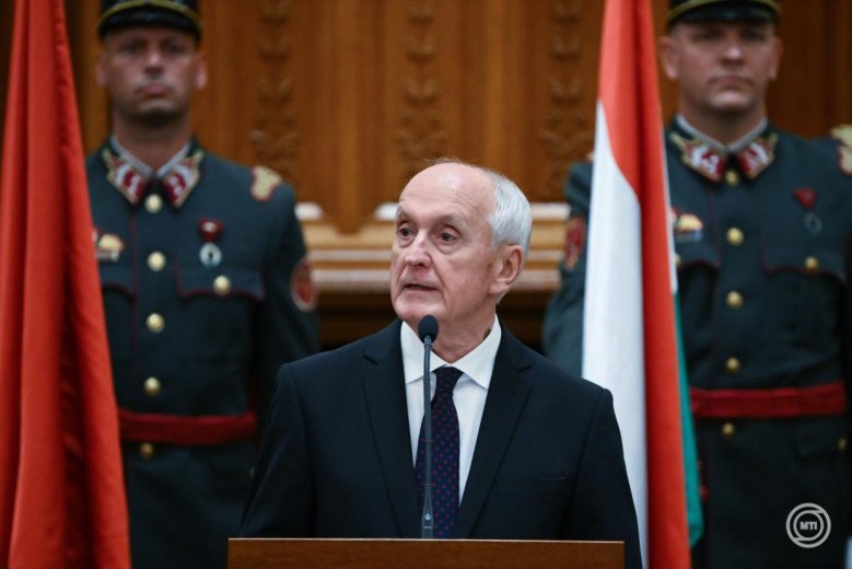 Mától Baka András Magyarország köztársasági elnöke