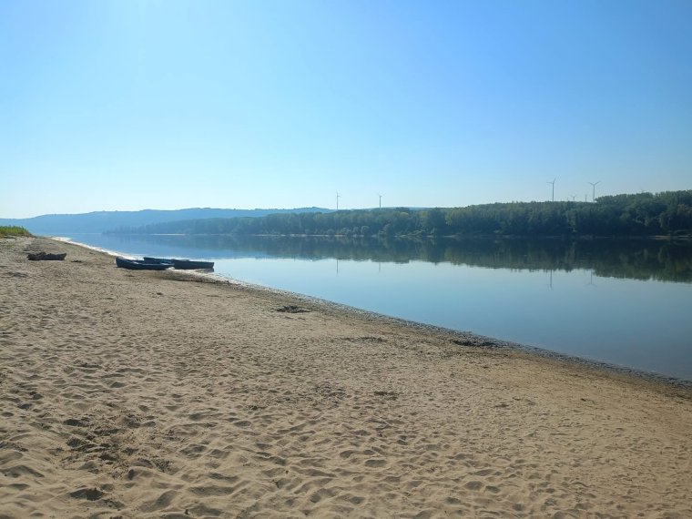 Történelmi mélypont közelében a Duna vízhozama, tovább apad a folyó
