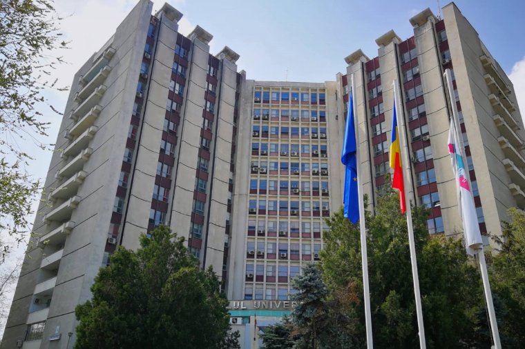 Kiugrott a kórház egyik felső emeletéről és szörnyethalt egy rezidens orvos Bukarestben