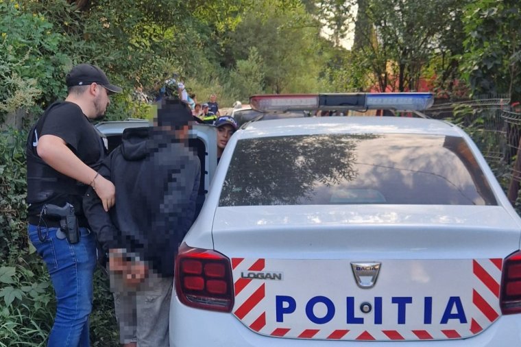 Megtámadtak egy taxisofőrt, majd elvitték a taxit – letartóztatták az elkövetőket