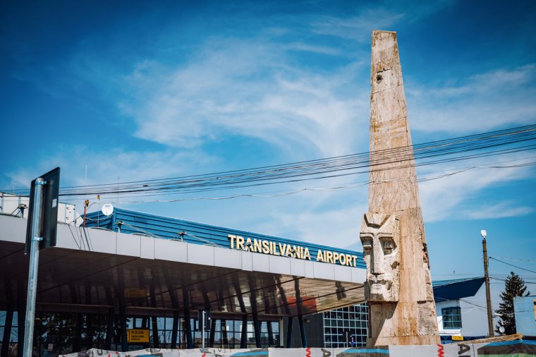 Megújul a Marosvásárhelyi Transilvania Repülőtér bejáratánál álló Aurel Vlaicu-emlékmű