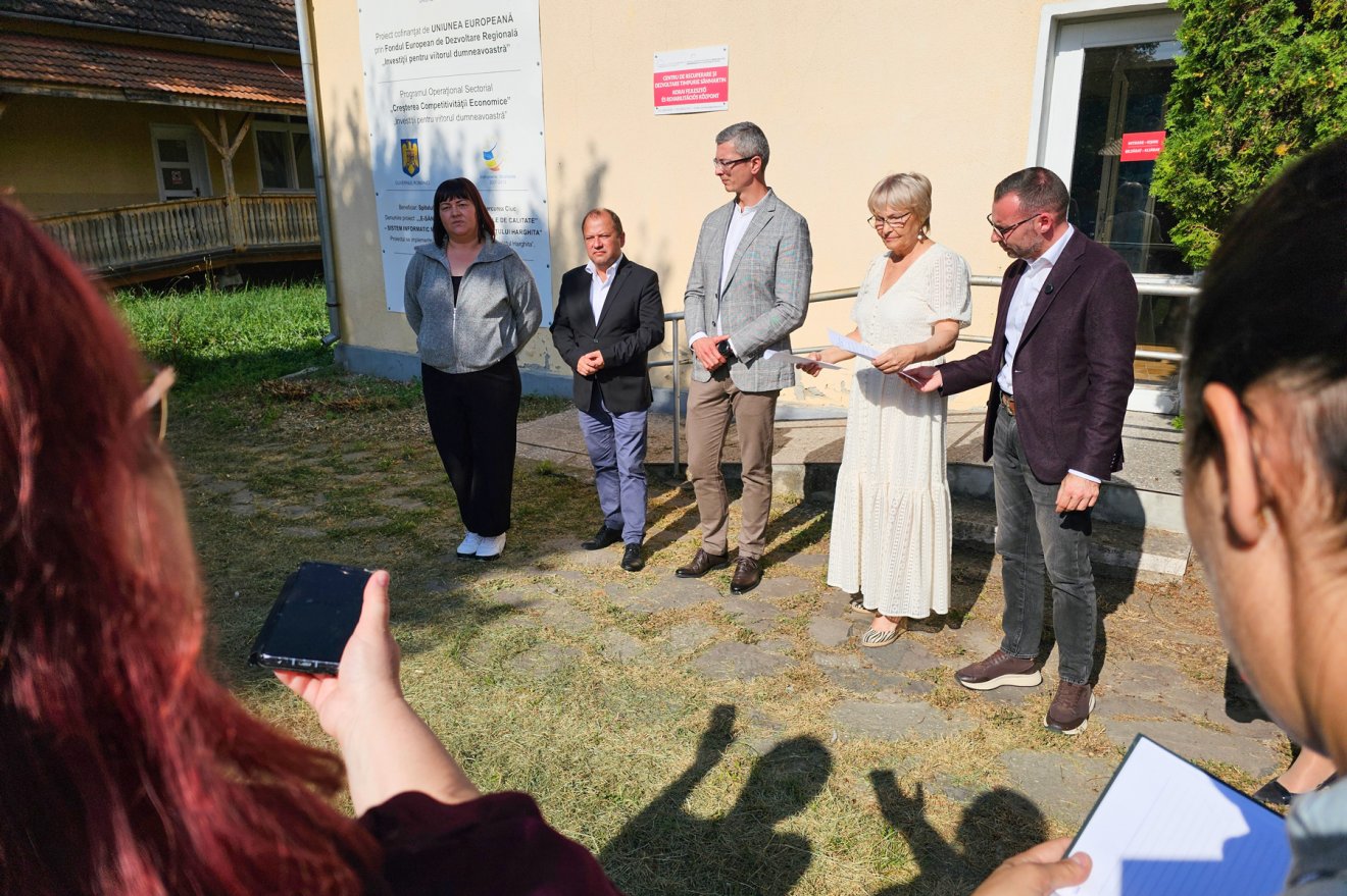 &bullet;  Fotó: Kozán István