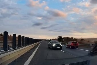 Idős székelyföldi sofőrt azonosított a rendőrség az autópályás láncbaleset kivizsgálásakor – videóval