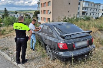Felszólítást kaptak az elhagyott autók tulajdonosai Székelyudvarhelyen
