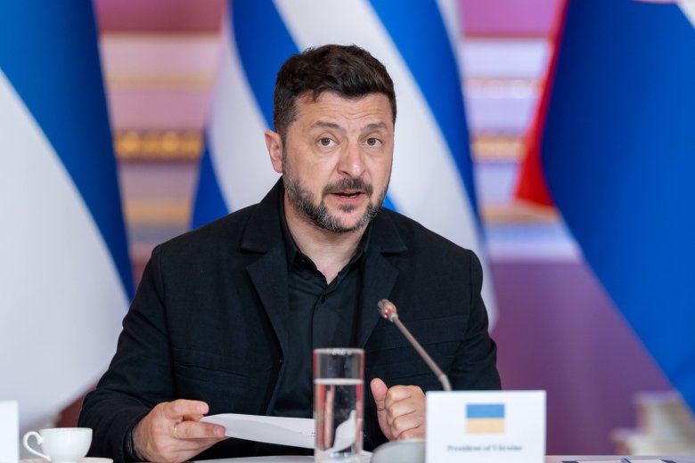 Zelenszkij: partnereink talán azért nem adnak légvédelmi rakétákat, hogy engedékenyebbek legyünk