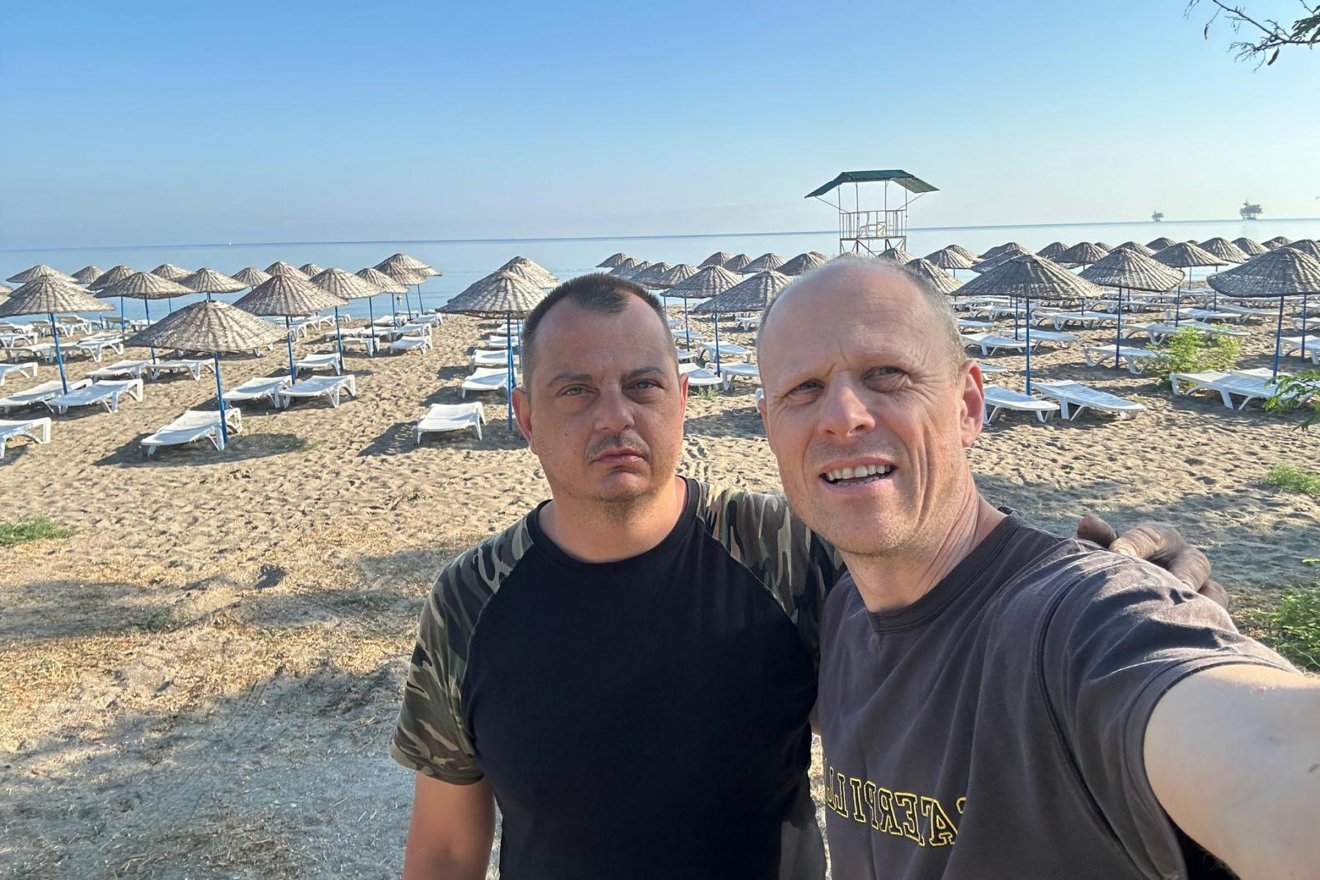 Lóri és István. Szelfi az egyik törökországi strandon