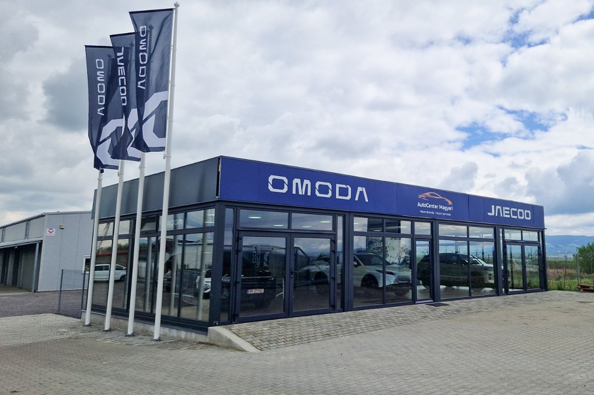 &bullet;  Fotó: AutoCenter Magyari