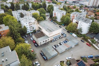 Új parkolóház épül Marosvásárhelyen, közel 300 autó számára