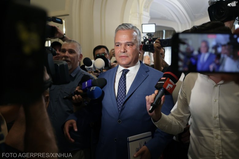 Veștea nem mond le a kormányalakítási megbízatásról, az AUR támogatását sem utasítja el