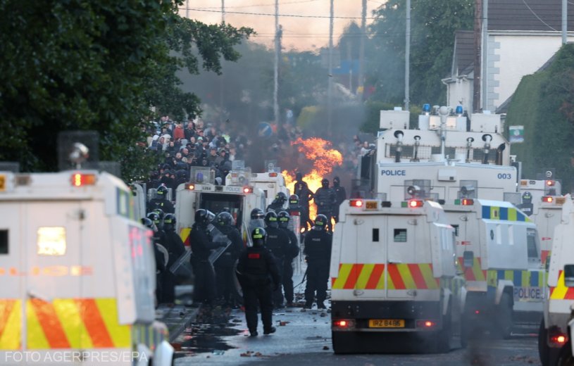 Menekülnek a románok a zavargások sújtotta Belfastból