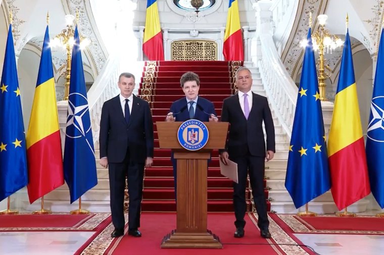 Tomac visszalépett, Adrian Veșteát kérte fel kormányalakításra Nicușor Dan