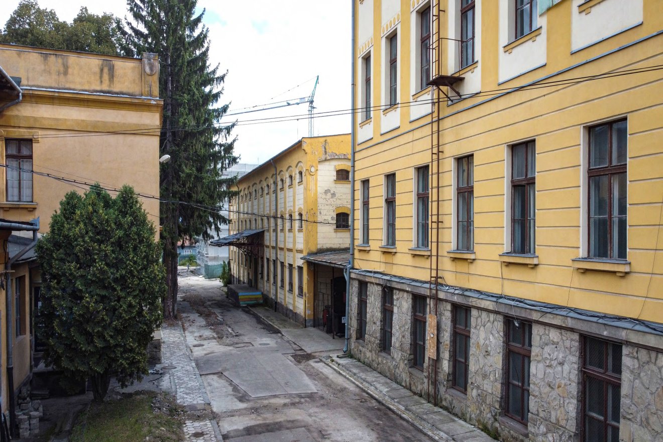 A munkálatok többek között magukba foglalják majd az érintett ipartörténeti műemlék.épületek károsodásainak és sérült szerkezeti elemeinek helyreállítását &bullet;  Fotó: Sepsiszentgyörgyi Önkormányzat