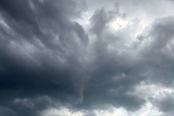 Narancssárga viharriasztás több kézdiszéki településen