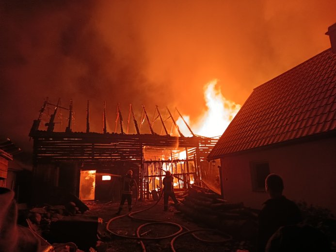 Gazdasági melléképületek váltak a lángok martalékává Szentegyházán
