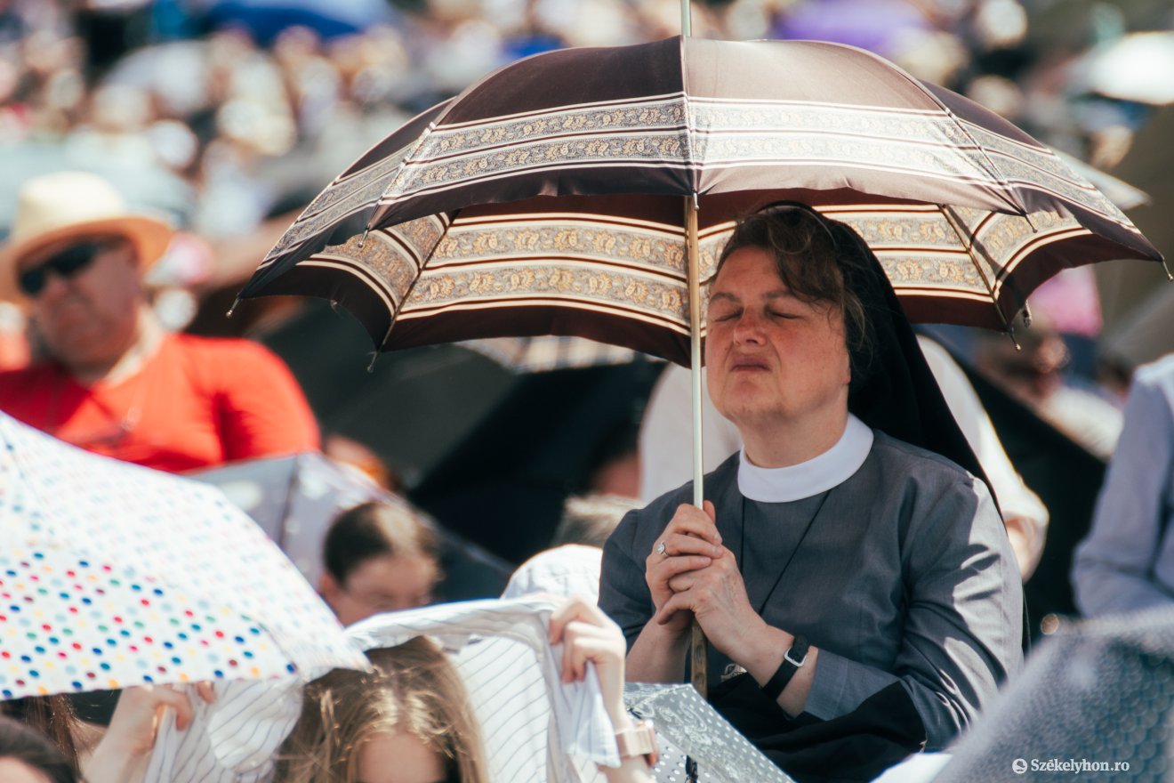 &bullet;  Fotó: László Ildikó