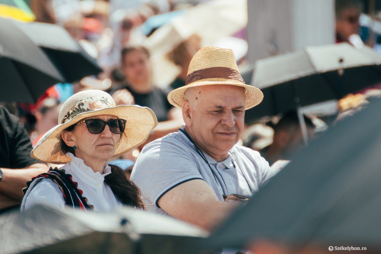 &bullet;  Fotó: László Ildikó