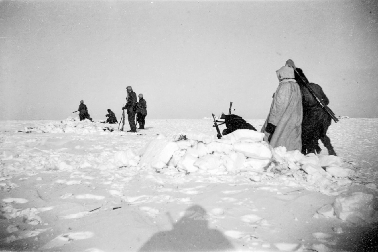 A magyar 2. hadsereg maradványait 1943. április 24-e és május 30-a között szállították haza a keleti hadszíntérről, a német-szovjet háború poklából