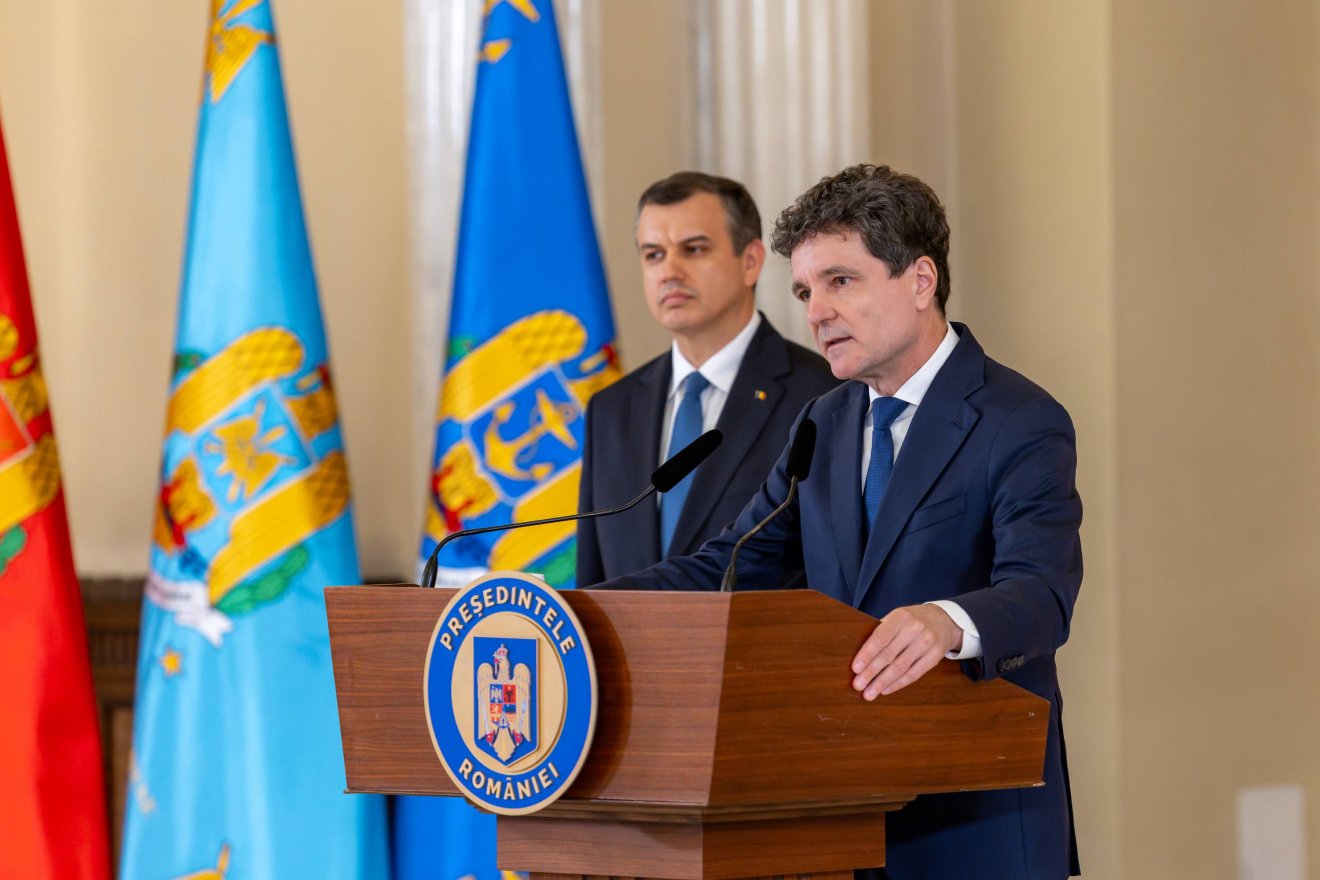 &bullet;  Fotó: Presidency