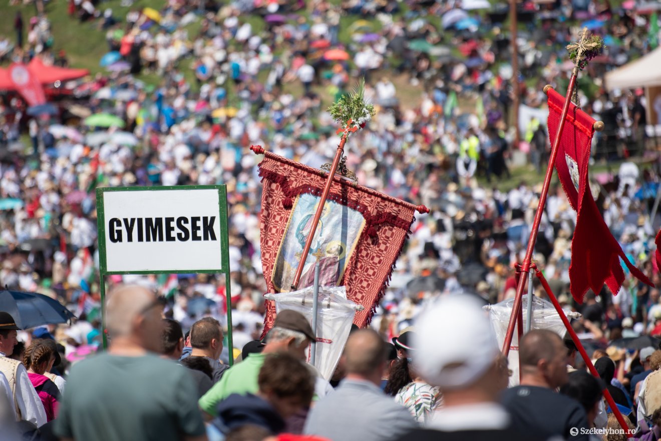 &bullet;  Fotó: Olti Angyalka