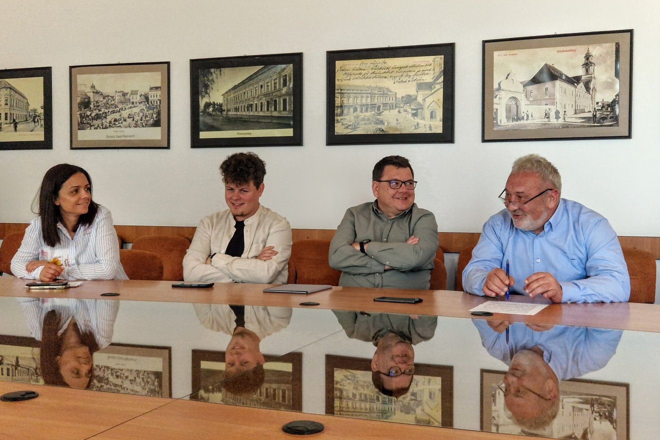 Kicsis Laura, Bejan Norbert, Lung László Zsolt és Bokor Tibor a sajtótájékoztatón