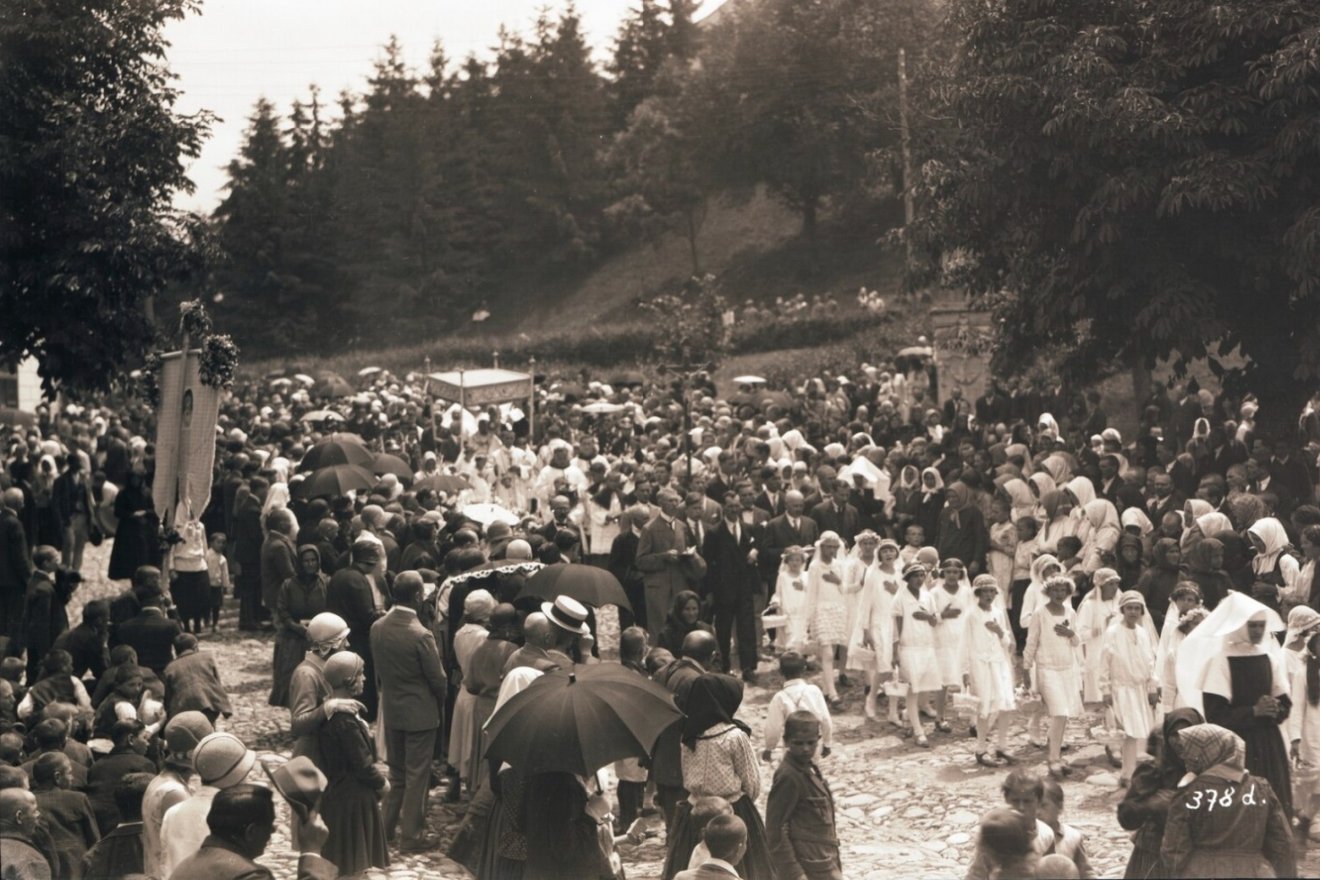 Úrnapi búcsú Székelyudvarhelyen az 1920-as évek elején