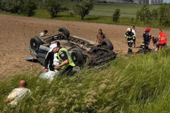 Rendőrségi vizsgálat: figyelmetlenség és mulasztás is állhat a szombati halálos baleset mögött