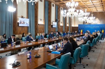A volt államfő szerint hibás döntés lenne egy parlamenti háttér nélküli miniszterelnök kinevezése
