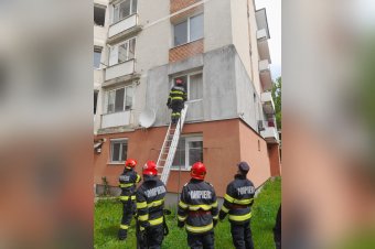 A tűzhelyen felejtette a készülő ételt, majd távozott otthonából