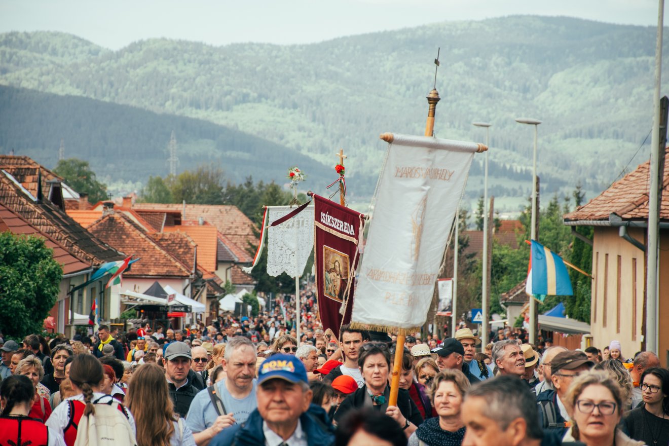 Csíksomlyó üzenete: meg kell őrizni a hitet, a családot és a keresztény értékeket