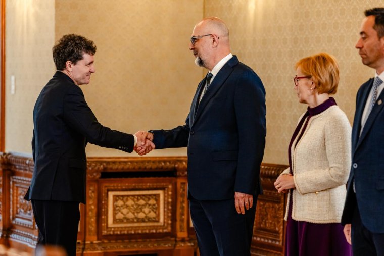 Az államfőnek is elmondta az RMDSZ-elnök, milyen megoldást lát a kormányzásra