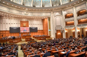 Megjelent a Hivatalos Közlönyben a Bolojan-kormányt megbuktató bizalmatlansági indítvány
