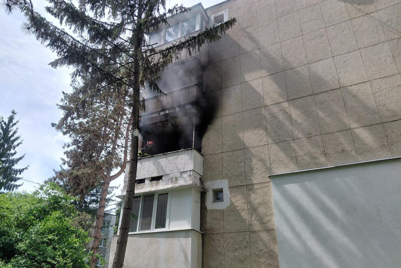 Tömbházlakás gyulladt ki Marosvásárhelyen