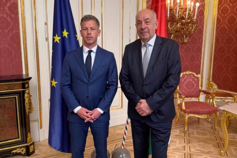 Magyar Péter: az Alkotmánybíróság tagjai döntésükkel kimondták, hogy Sulyok Tamásnak és az AB elnökének is távoznia kell