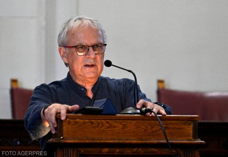 Kémiaprofesszor váltja Ioan-Aurel Popot a Román Akadémia élén