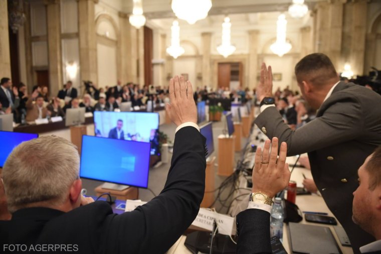 Felfüggesztették a tárgyalást a költségvetésről a gazdasági bizottságban, koalíciós ülést hív össze a PSD