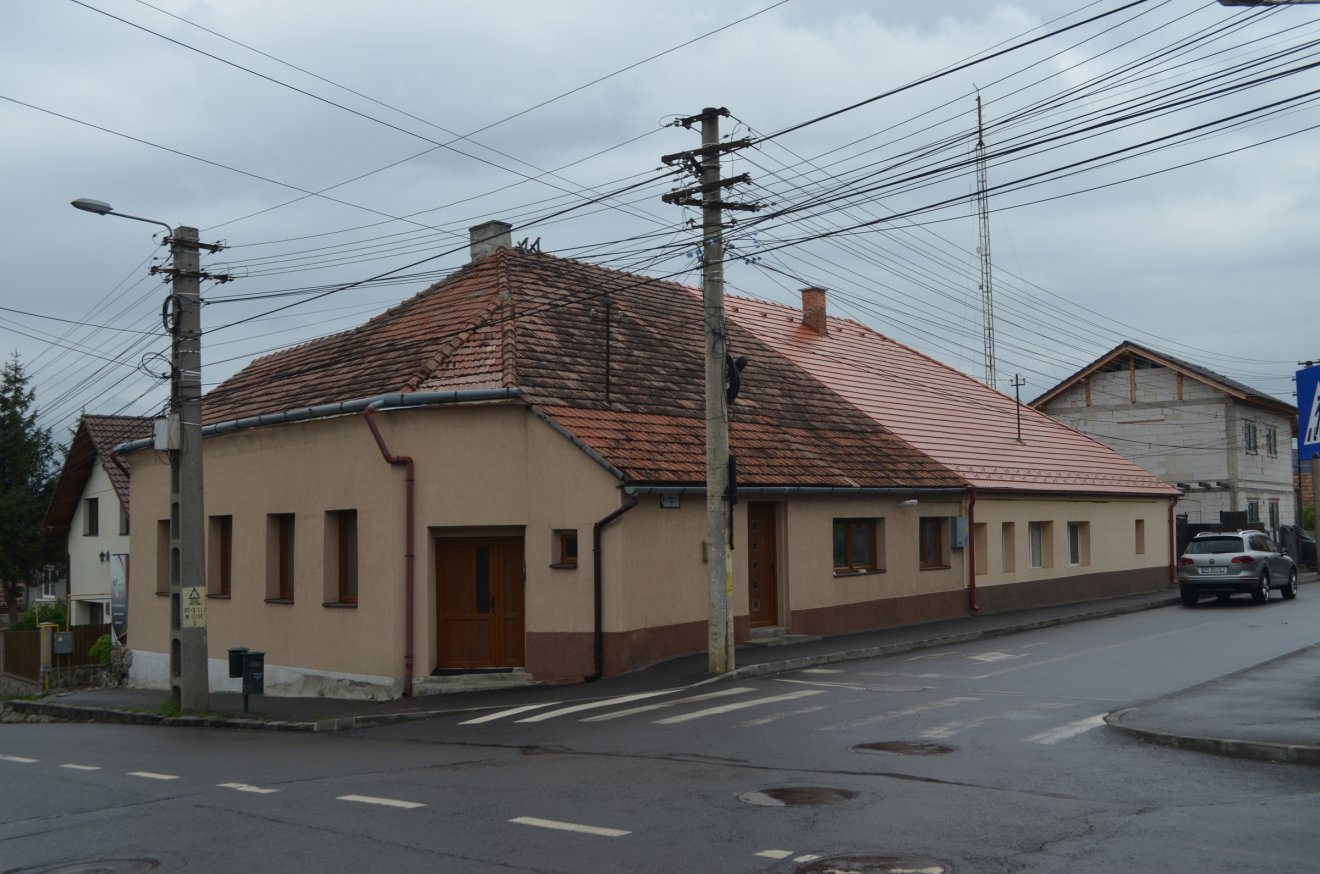 Régen Gálovics utcának hívták, és egyedül ez az épület állt benne...