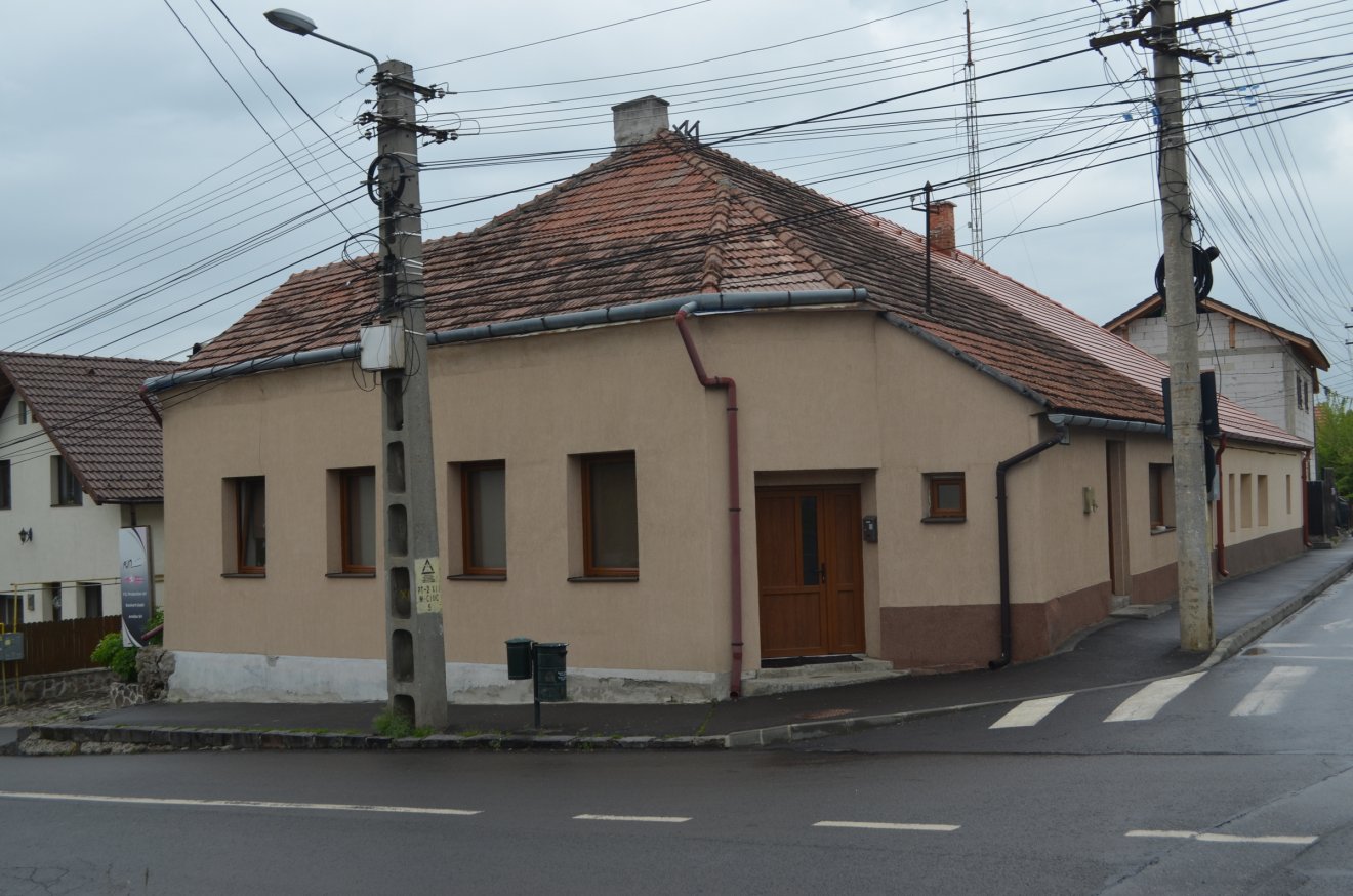 A mai Venczel József és a Tető utca találkozásánál található épületet azóta felújították, manapság magánlakások vannak kialakítva benne