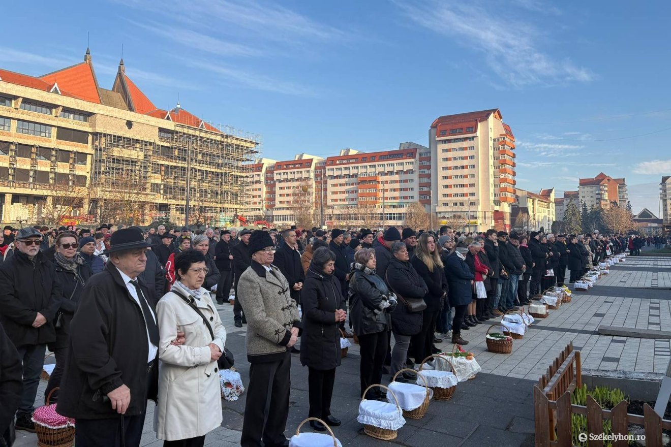 &bullet;  Fotó: Olti Angyalka