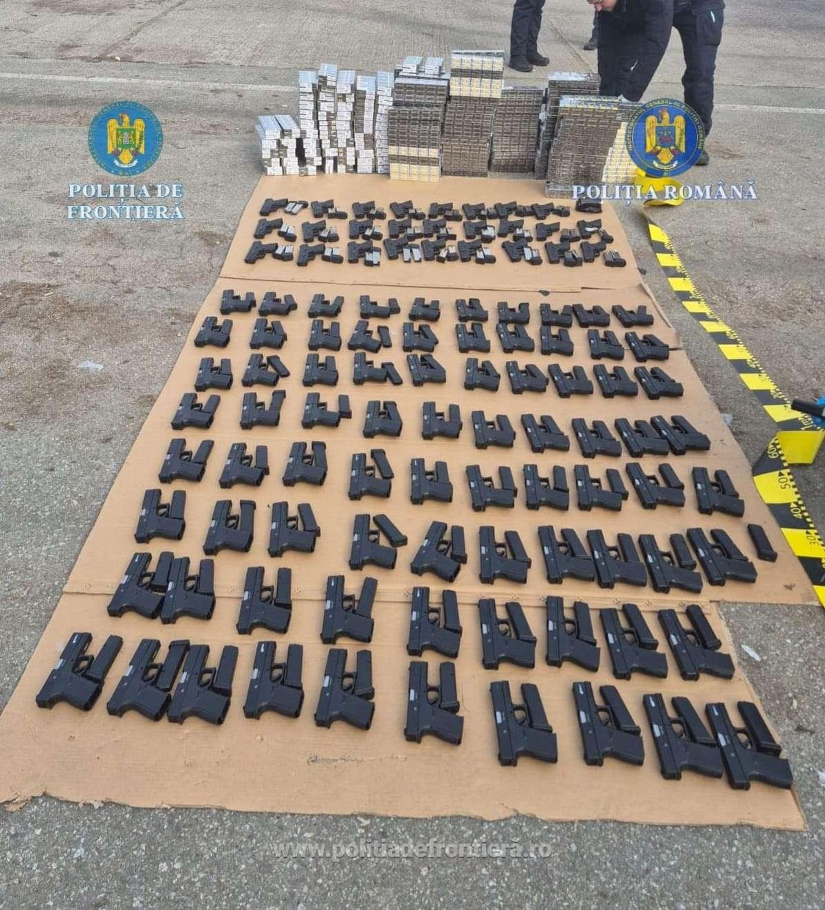 &bullet;  Fotó: Román Határrendészet