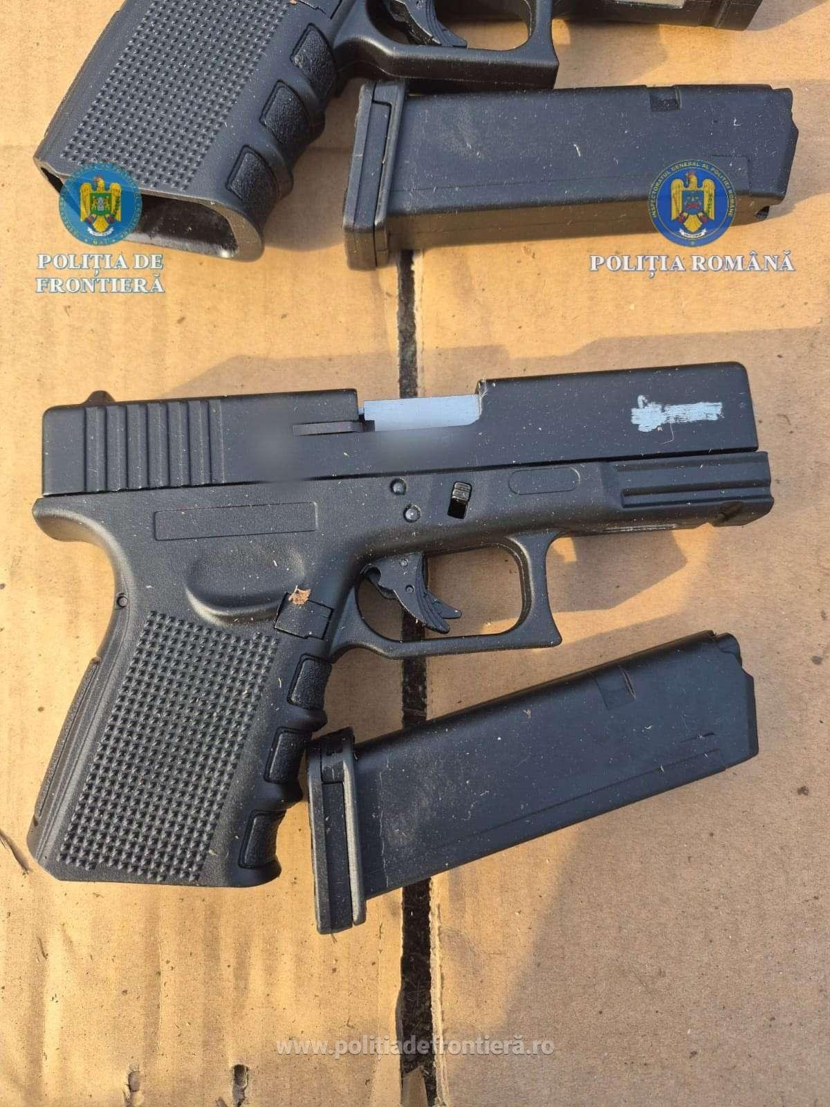 &bullet;  Fotó: Román Határrendészet